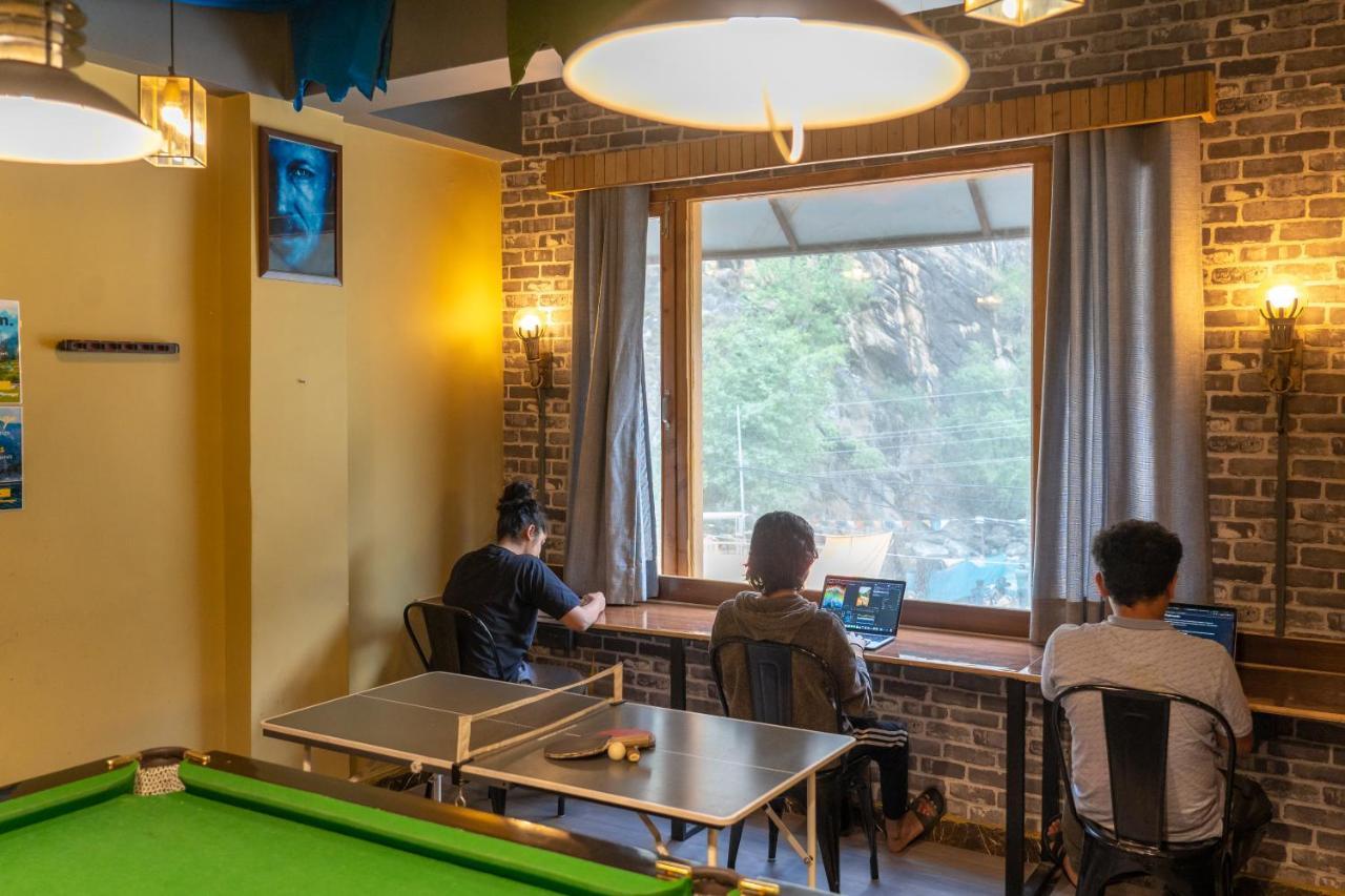 Whoopers Hostel Kasol Kültér fotó
