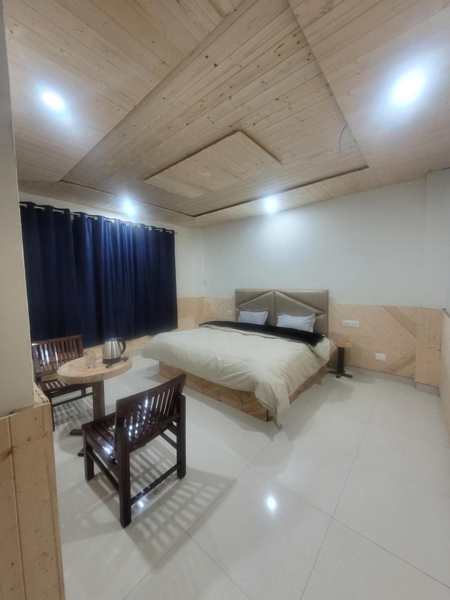 Whoopers Hostel Kasol Kültér fotó