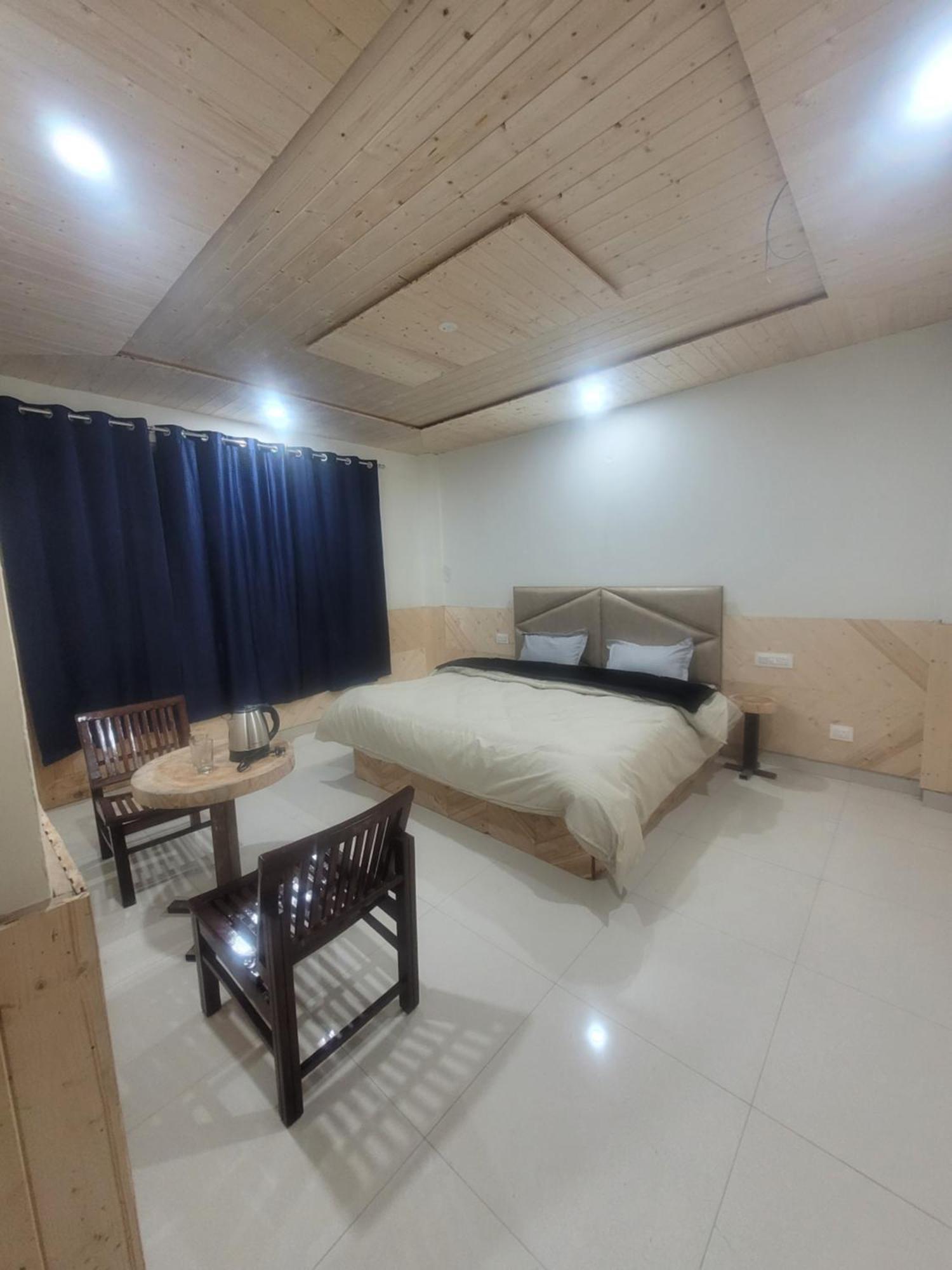 Whoopers Hostel Kasol Kültér fotó