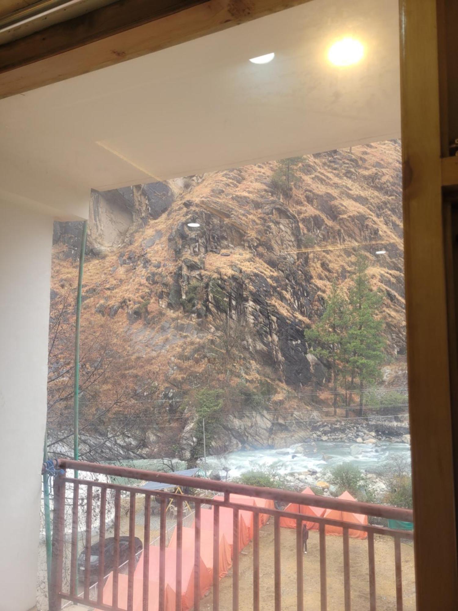 Whoopers Hostel Kasol Kültér fotó